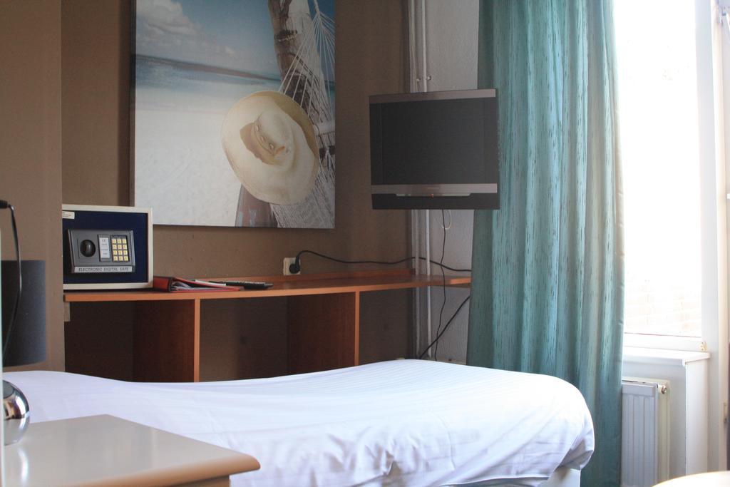 Hotel Zee En Duin カトウェイク・アーン・ゼー 部屋 写真